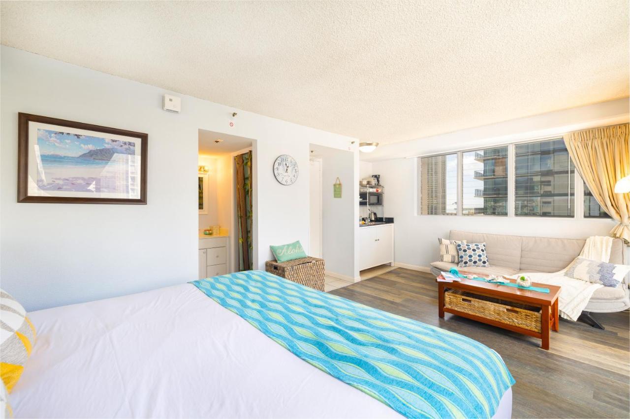 Beautiful Studio In The Heart Of Vibrant Waikiki Honolulu Exterior photo