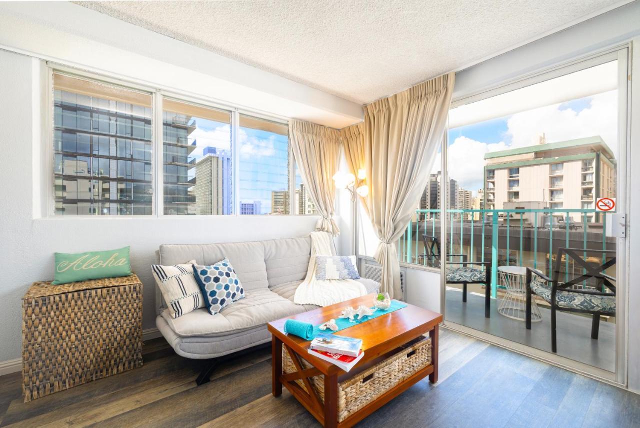 Beautiful Studio In The Heart Of Vibrant Waikiki Honolulu Exterior photo