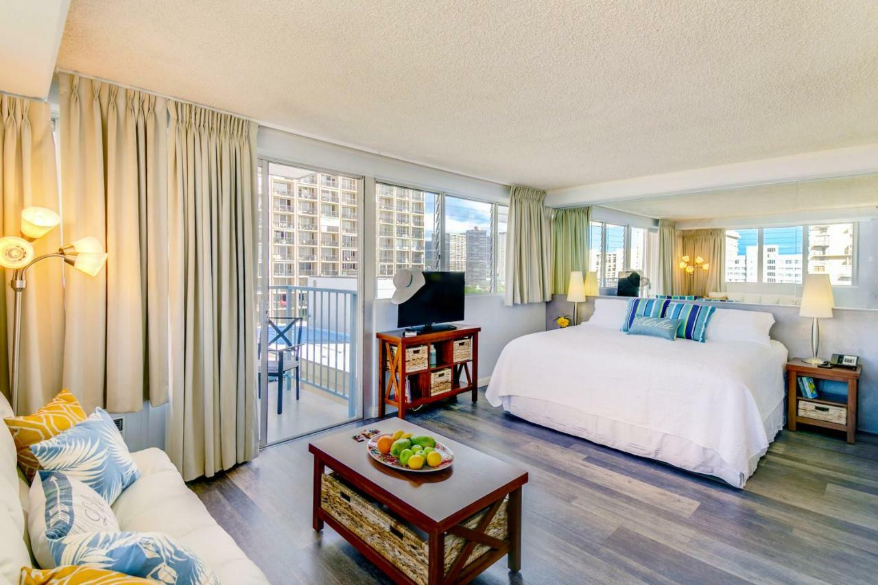 Beautiful Studio In The Heart Of Vibrant Waikiki Honolulu Exterior photo