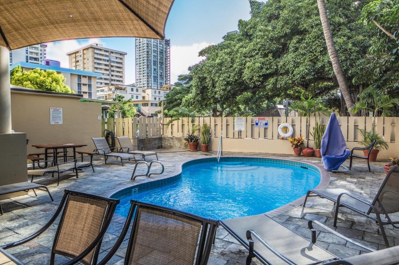 Beautiful Studio In The Heart Of Vibrant Waikiki Honolulu Exterior photo